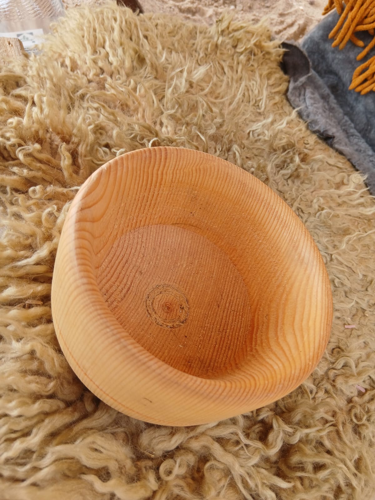 Becher/Schale aus Linde – Bild 2