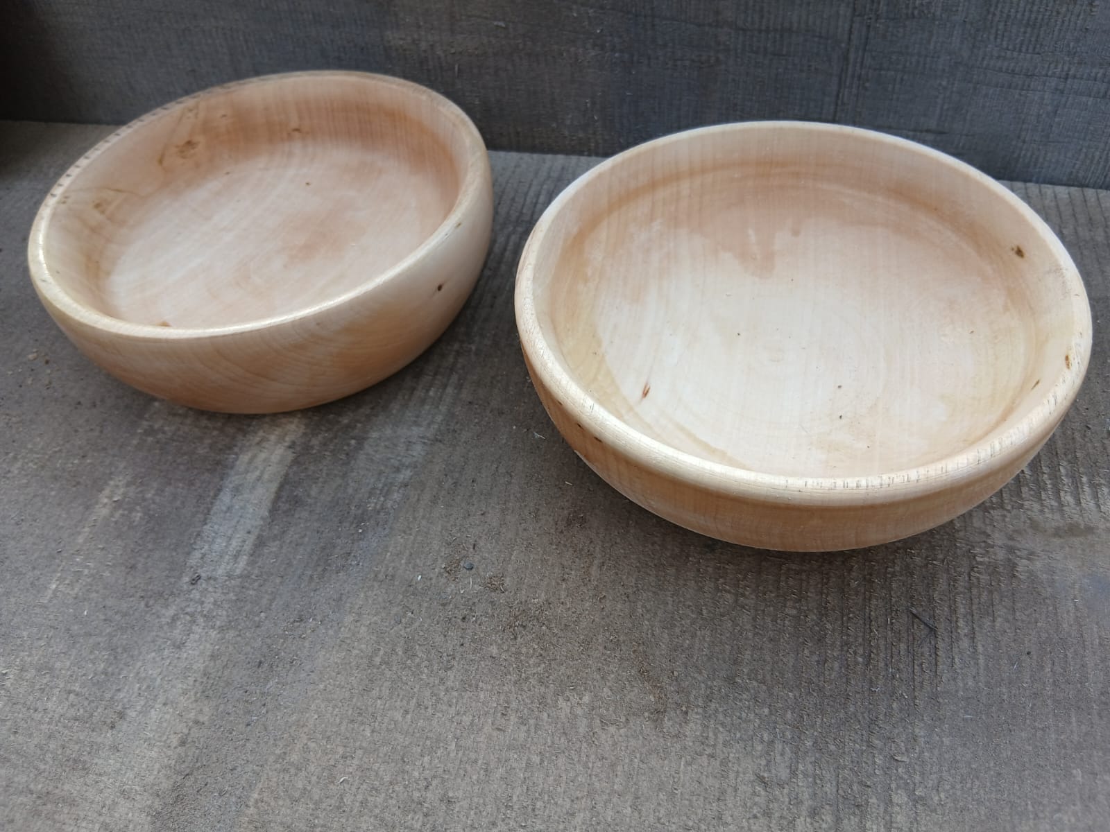 Speiseschüssel aus Lindenholz